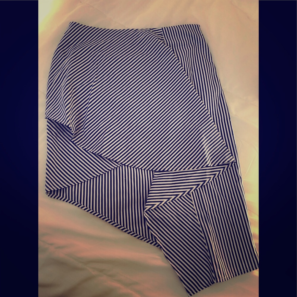 NWOT JOA uneven hem skirt